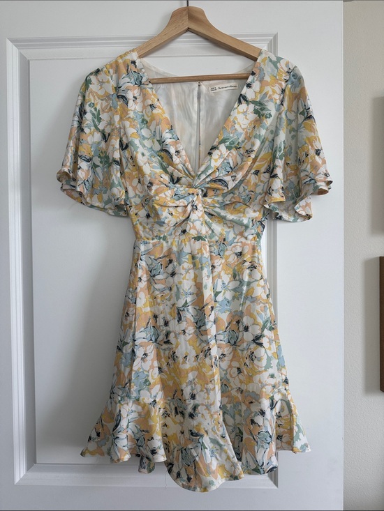 Selfie Leslie Dresses & Skirts - Selfie Leslie dress